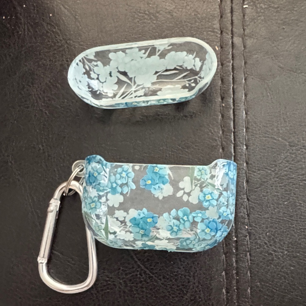Floral Blue AirPod 3 Case with Carabiner - Picture 3 of 6